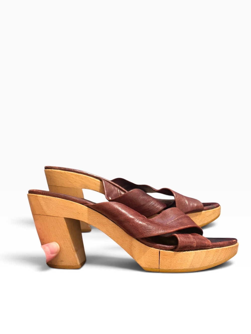 Robert Clergerie Merlot Leather Clog
Sandals Size 8